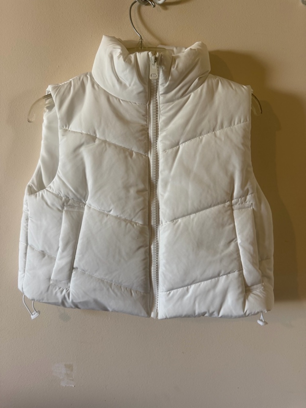 SHEIN White Satin-Look Lining Vest